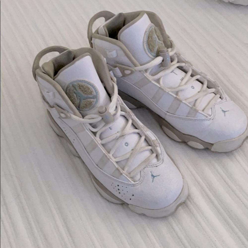 Jordans 6 rings (beige and white)